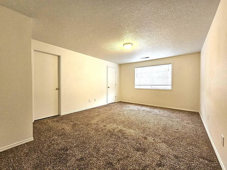 9703 NE Tenny Creek Dr — Photo 10