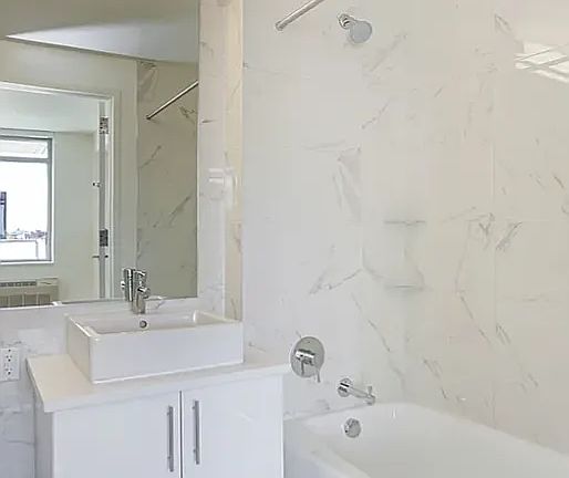 3rd image of 180 Myrtle Ave APT 15L