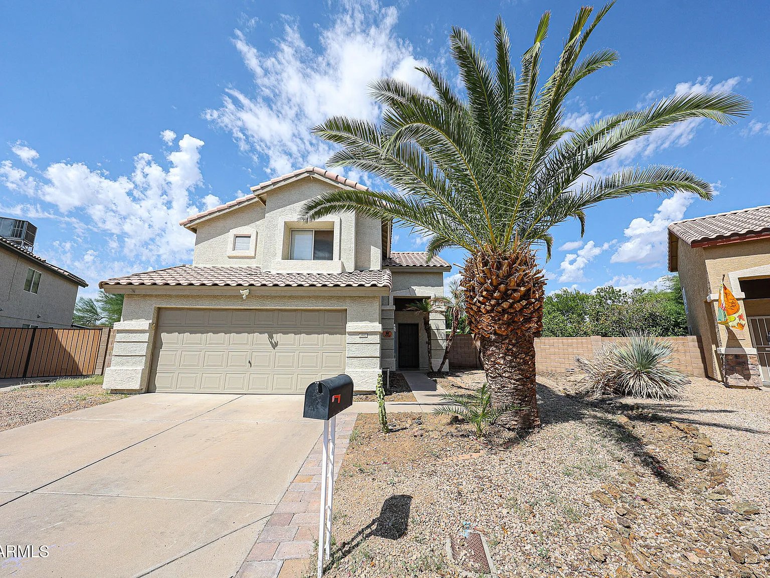 3 bed, 2.5 bath, 1924 sqft, $6,500 — Photo 3
