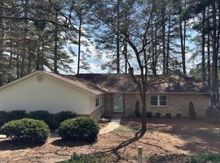 60 Gingham Ln, Pinehurst, NC 28374