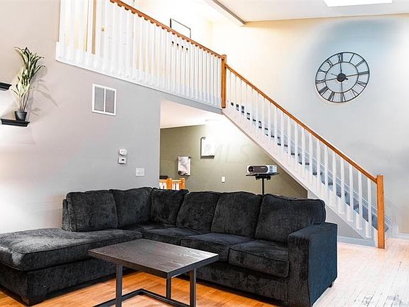 5th image of 687 Hunter Ave