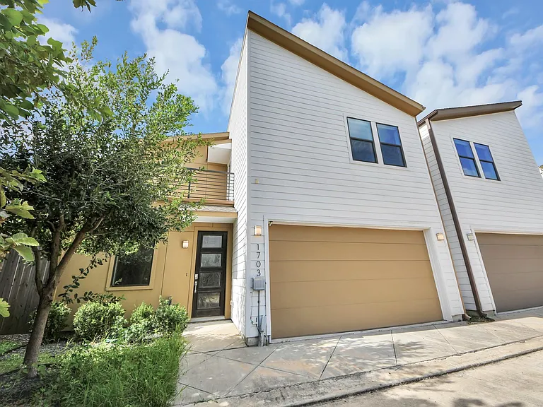 1703 Cedrocanna Ln — Photo 7