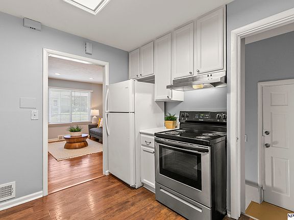 5th image of 5846 Sahler St