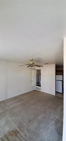 2nd image of 3203 Hereford Ln #B