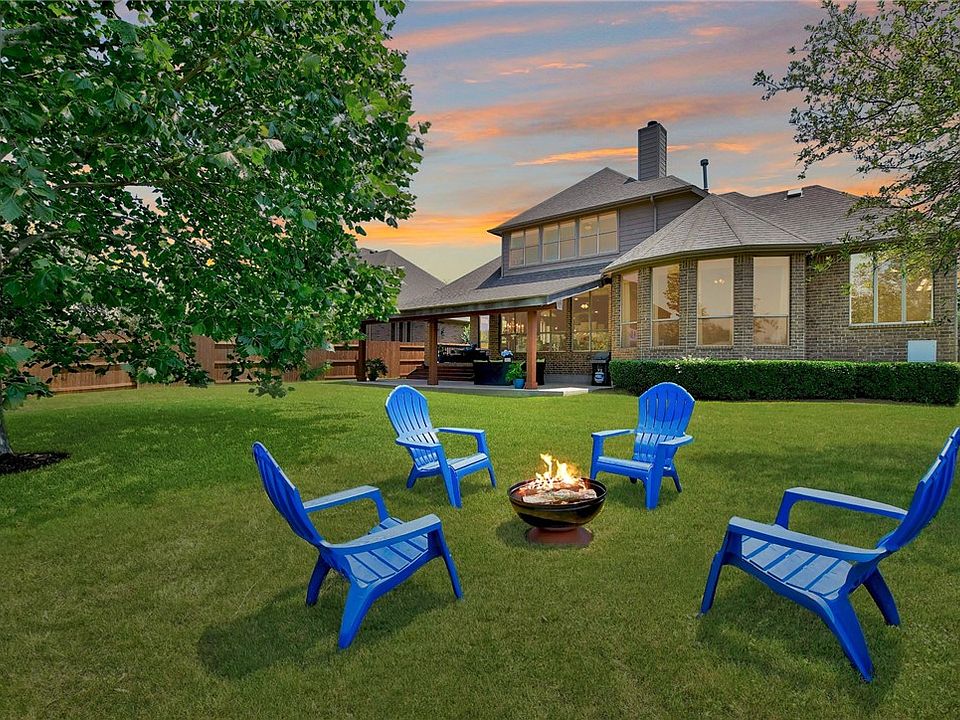 1st image of 321 Littleton Dr