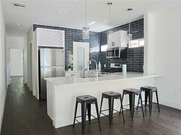 705 Harris Ave #A — Photo 4