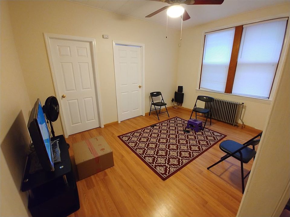 2nd image of 265 Liberty Ave