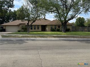 301 Cedar Crest Dr, Killeen, TX 76543