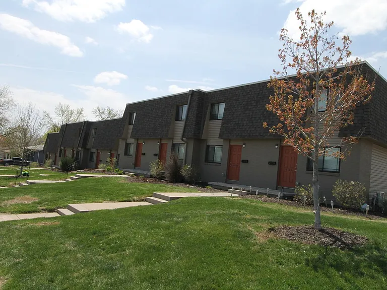 Harrisville Townhomes — Photo 70