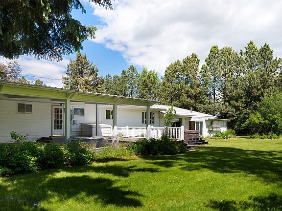 5th image of 2890 Springhill Rd