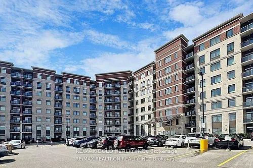 7325 Markham Rd #820 Photo 1
