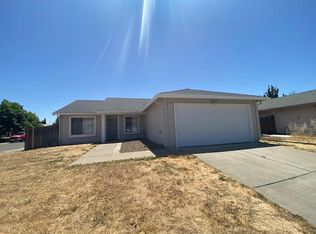 8322 Maple Trails Way, Sacramento, CA 95828