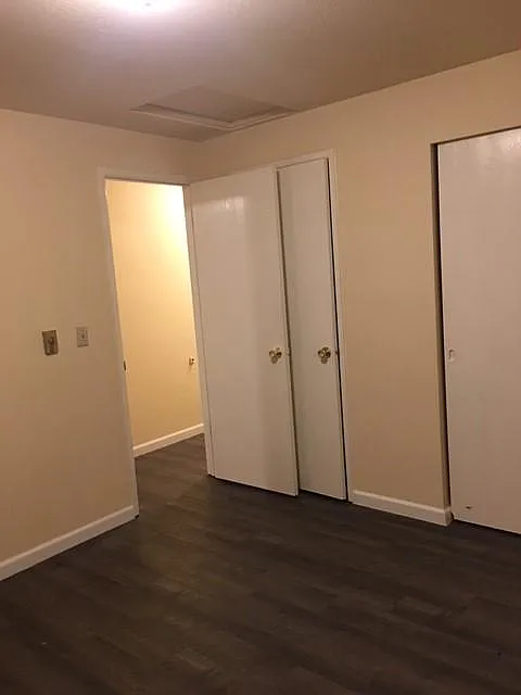 2 bed, 1.5 bath, 878 sqft, $2,080 — Photo 3