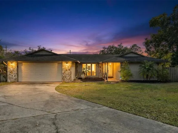 120 E Cumberland Cir, Longwood, FL 32779