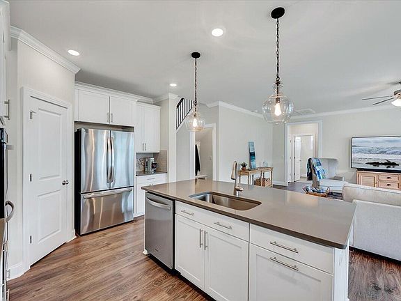 4th image of 4810 Chase Hill Way