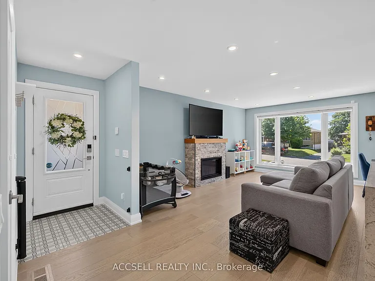 10 Sylla Ave — Photo 3