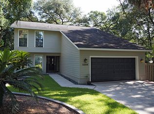 2205 W Woodlawn Ave, Tampa, FL 33607
