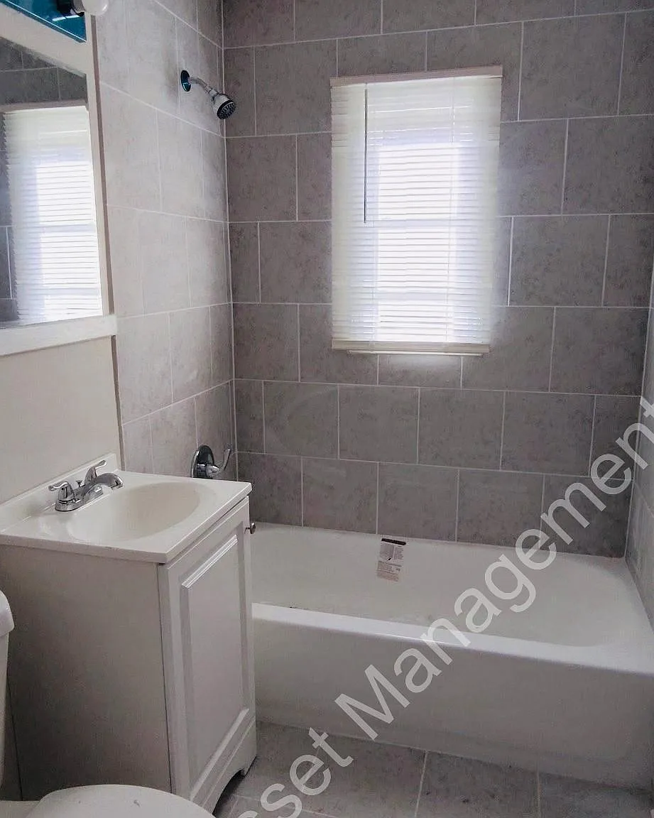 3152 Ford Road - 1 — Photo 4