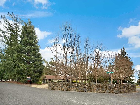 2nd image of 4949 Rebecca Dr