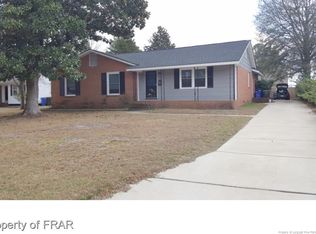457 Morningside Dr, Fayetteville, NC 28311