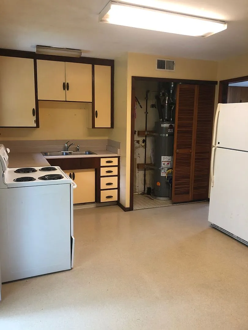Arcata 3 Bedroom 1 Bath House — Photo 4