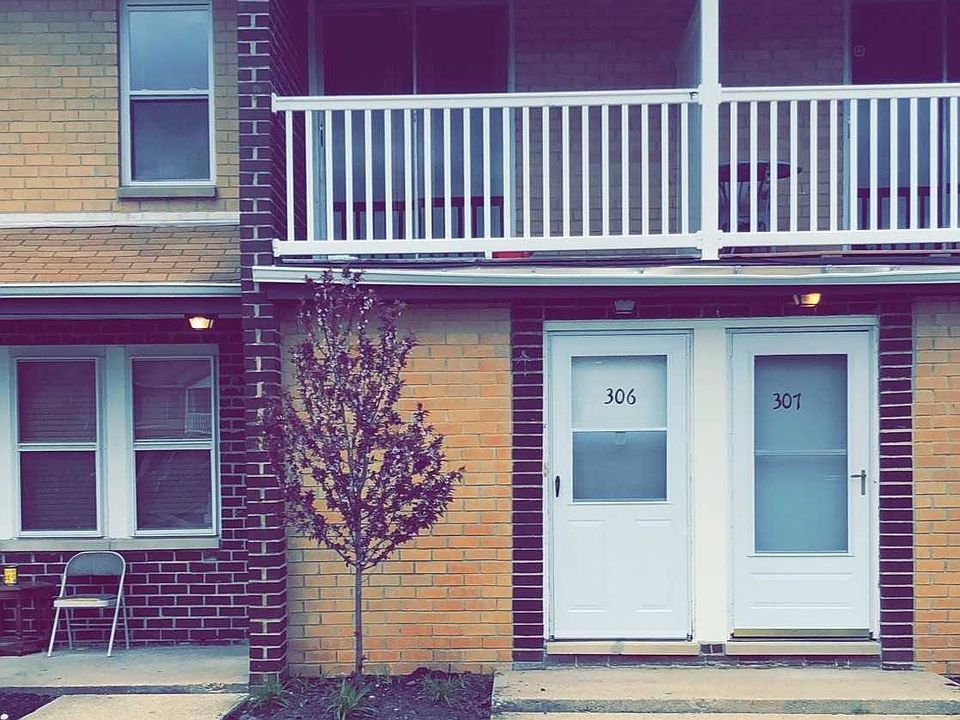 1st image of 306 Artist Lake Dr