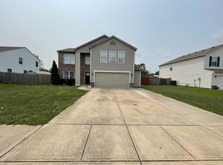 876 Tulip Ln, Greenwood, IN