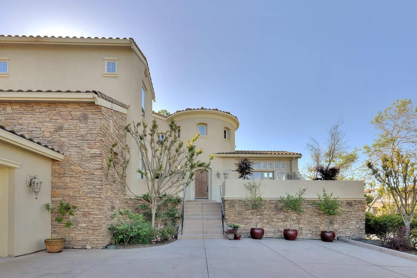 7241 Eagle Ridge Dr photo 1