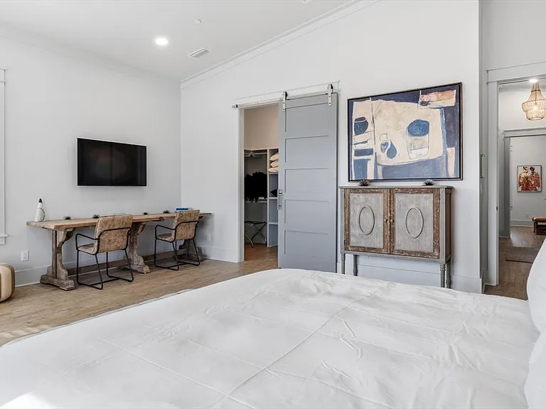 8320 Surf Dr — Photo 35
