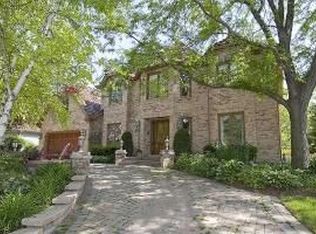 4111 Kingshill Cir, Naperville, IL