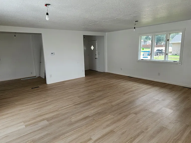 3307 Hoover Ave — Photo 10