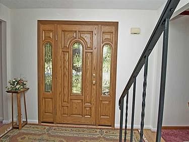2nd image of 2900 Abbey Ln