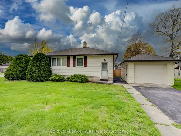 320 Waterloo St, Wellington North, ON N0G 2L3