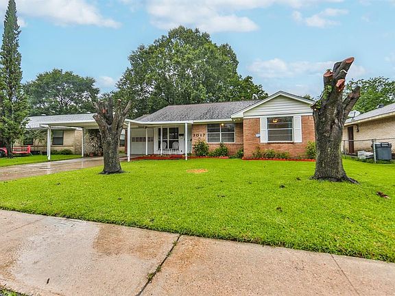 3rd image of 3017 Longwood Dr
