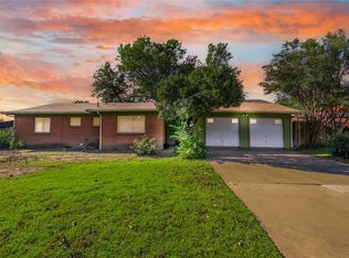 1552 Roma Ln, Fort Worth, TX 76134