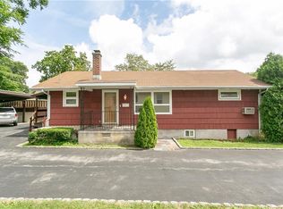 425 8th Ave, Pelham, NY 10803