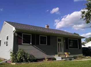 2100 W Cadmus Rd, Adrian, MI 49221