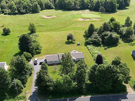 Views of the green on hole 5