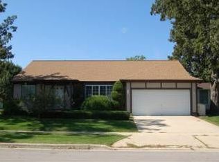 240 Longford Ct, Elgin, IL
