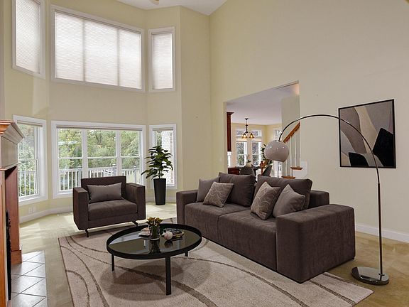 4th image of 7355 Parkridge Dr