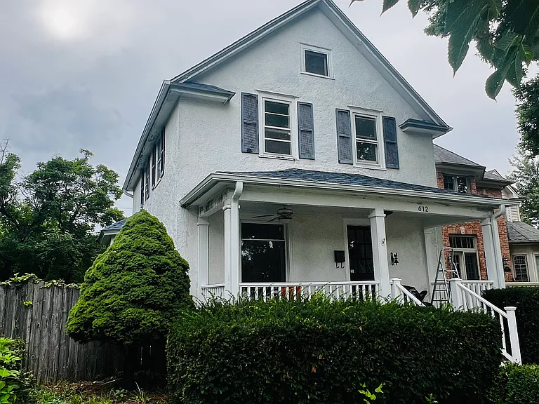 612 S Madison St — Photo 1