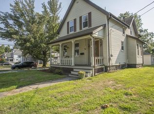 42 Ashland St, Taunton, MA 02780