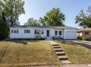 1449 W Garfield St, Davenport, IA 52804