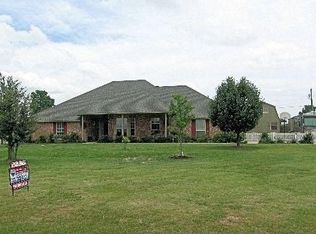 511 N Hardeman Cir, Justin, TX 76247