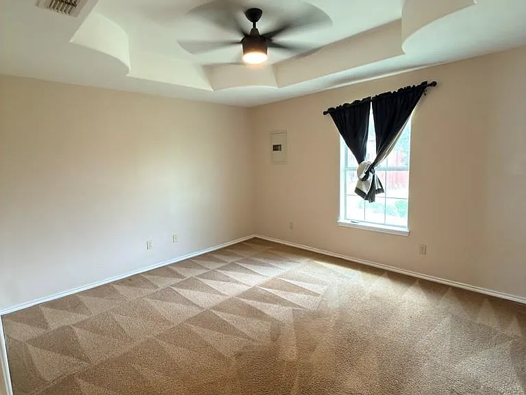 1372 Guadalupe Cir — Photo 9