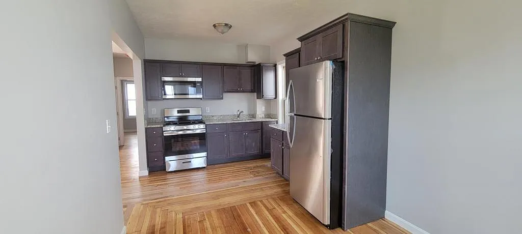 190 Horton St — Photo 1