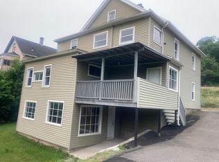 401 S Leonard St #2, Waterbury, CT 06708