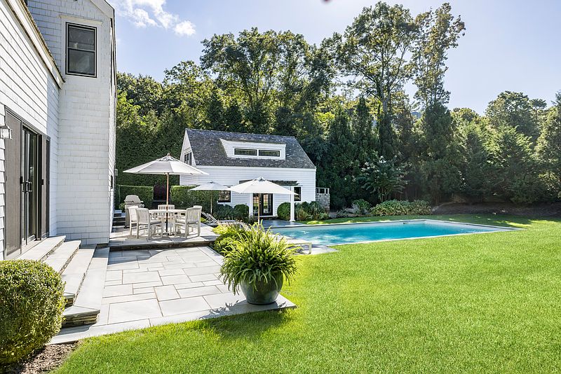 24 Rolling Hill Ct E, Sag Harbor, NY 11963 | Out East