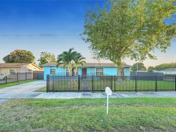 3320 NW 202nd Ln, Miami Gardens, FL 33056