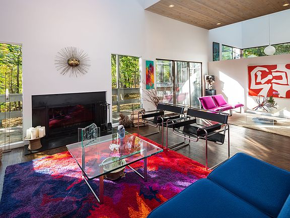 Living Room with Fireplace